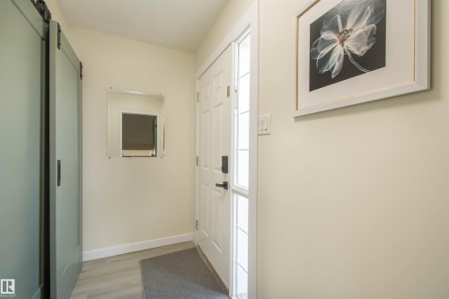 71 Amberly Crest Nw, Edmonton, AB - Indoor Photo Showing Other Room
