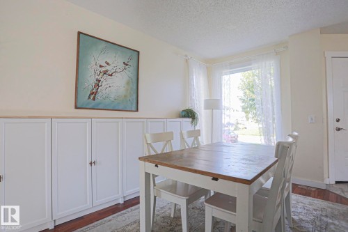 16 La Costa Fairway Close, Stony Plain, AB - Indoor Photo Showing Dining Room