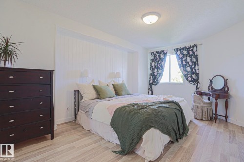 16 La Costa Fairway Close, Stony Plain, AB - Indoor Photo Showing Bedroom