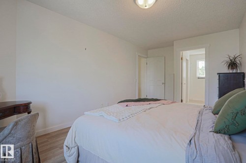 16 La Costa Fairway Close, Stony Plain, AB - Indoor Photo Showing Bedroom