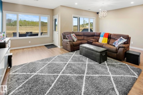Additional content - 7135 Edgemont Way Nw, Edmonton, AB 