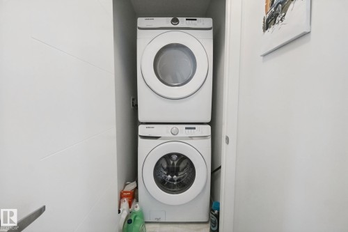 1298 Mcconachie Boulevard Nw, Edmonton, AB - Indoor Photo Showing Laundry Room