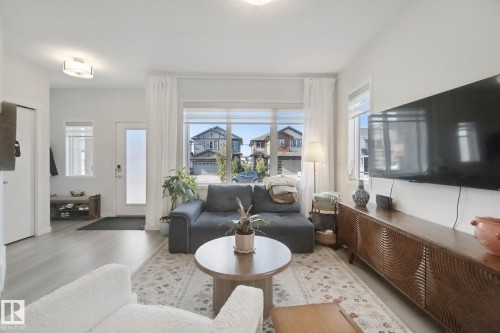 1298 Mcconachie Boulevard Nw, Edmonton, AB - Indoor Photo Showing Living Room