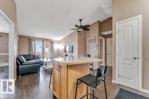 #404 3425 19 St Nw, Edmonton, AB - Indoor