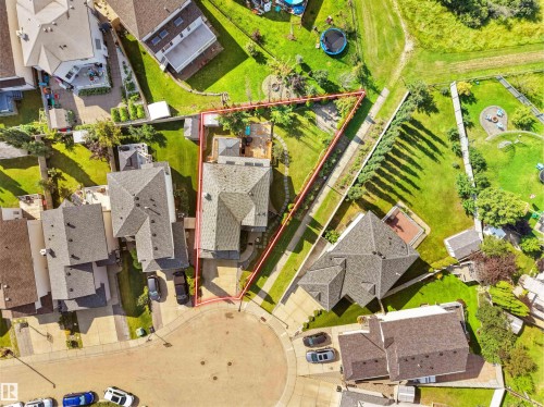 Cul-de-sac location, paved driveway, mature landscaping, rear deck, and a private yard space - 614 Silver Berry Road Nw, Edmonton, AB -  With View