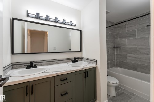 #10 1415 62 St Nw, Edmonton, AB - Indoor Photo Showing Bathroom