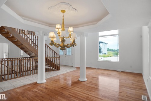 15507 91 Street Nw, Edmonton, AB - Indoor Photo Showing Other Room