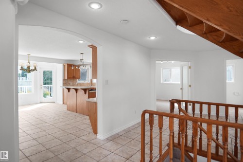 15507 91 Street Nw, Edmonton, AB - Indoor Photo Showing Other Room
