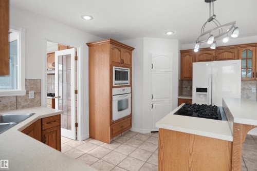 15507 91 Street Nw, Edmonton, AB - Indoor Photo Showing Kitchen With Double Sink