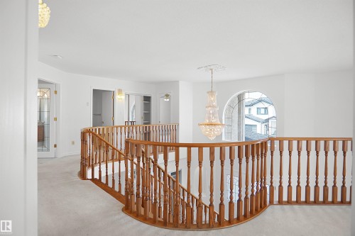 15507 91 Street Nw, Edmonton, AB - Indoor Photo Showing Other Room