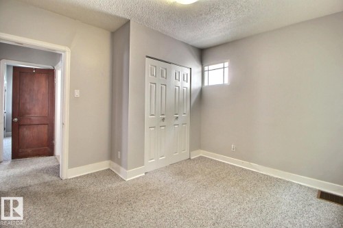 11626 87 Street Nw, Edmonton, AB - Indoor Photo Showing Other Room