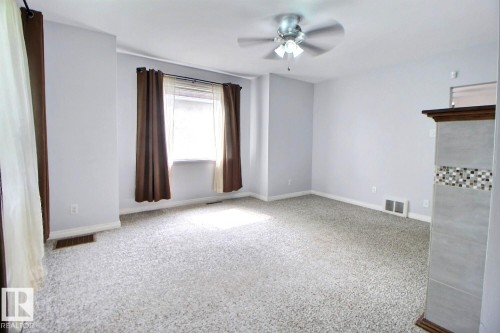 11626 87 Street Nw, Edmonton, AB - Indoor Photo Showing Other Room