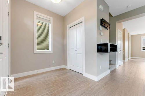 2122 24 Street Nw, Edmonton, AB - Indoor Photo Showing Other Room