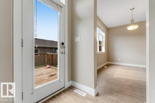 2122 24 Street Nw, Edmonton, AB - Indoor Photo Showing Other Room