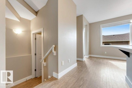 2122 24 Street Nw, Edmonton, AB - Indoor Photo Showing Other Room