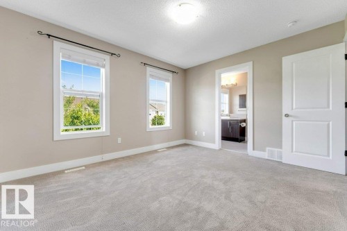 2122 24 Street Nw, Edmonton, AB - Indoor Photo Showing Other Room