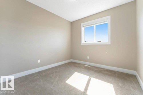 2122 24 Street Nw, Edmonton, AB - Indoor Photo Showing Other Room