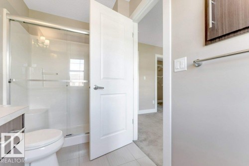 2122 24 Street Nw, Edmonton, AB - Indoor Photo Showing Bathroom