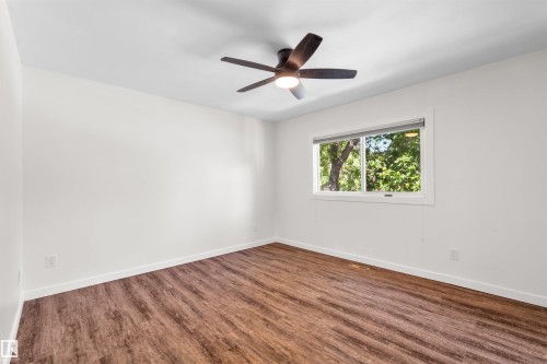 117 Tudor Lane Nw, Edmonton, AB - Indoor Photo Showing Other Room