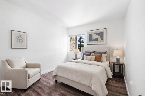 117 Tudor Lane Nw, Edmonton, AB - Indoor Photo Showing Bedroom