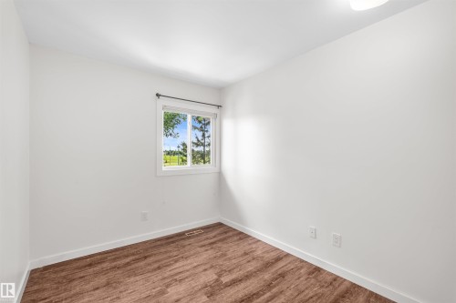 117 Tudor Lane Nw, Edmonton, AB - Indoor Photo Showing Other Room