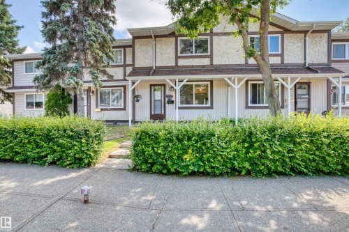 117 Tudor Lane Nw, Edmonton, AB - Outdoor With Facade