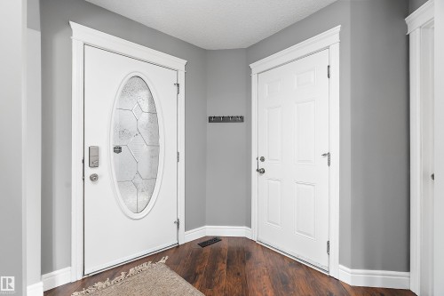 1103 115 Street Sw, Edmonton, AB - Indoor Photo Showing Other Room