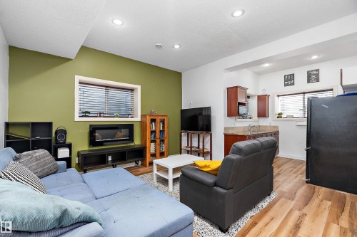 1103 115 Street Sw, Edmonton, AB - Indoor Photo Showing Living Room