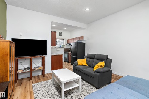 1103 115 Street Sw, Edmonton, AB - Indoor