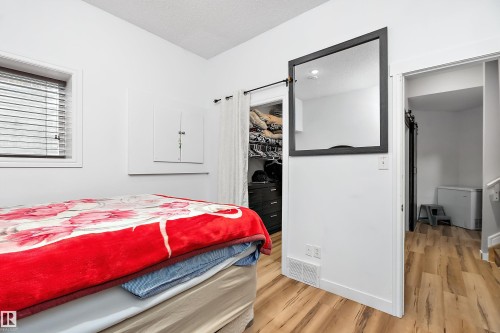 1103 115 Street Sw, Edmonton, AB - Indoor Photo Showing Bedroom