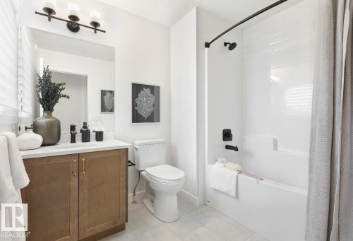 111 Stiles Bend, Leduc, AB - Indoor Photo Showing Bathroom
