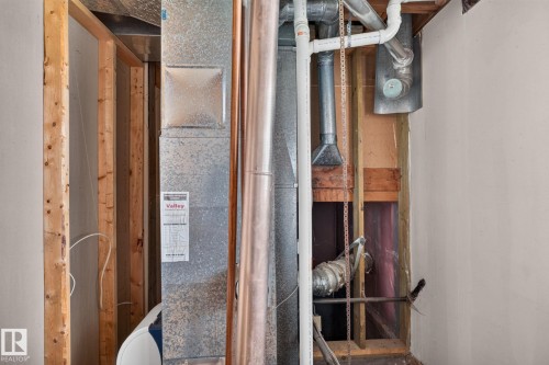 Image quality insufficient for description - 10644 158 Avenue Nw, Edmonton, AB - Indoor Photo Showing Other Room