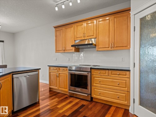 4704 160 Avenue Nw, Edmonton, AB - Indoor Photo Showing Kitchen With Stainless Steel Kitchen