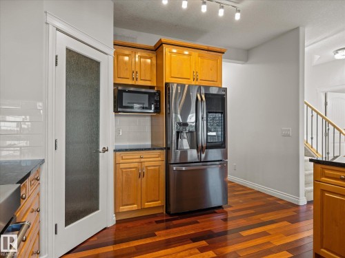 4704 160 Avenue Nw, Edmonton, AB - Indoor Photo Showing Kitchen