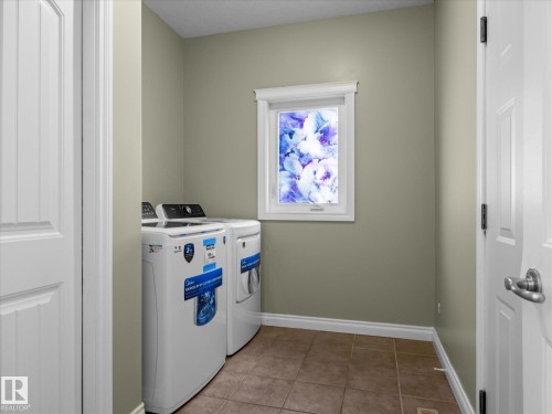 4704 160 Avenue Nw, Edmonton, AB - Indoor Photo Showing Laundry Room