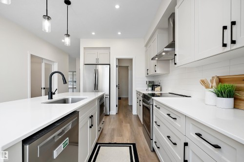 13007 213 Street Nw, Edmonton, AB - Indoor Photo Showing Kitchen With Upgraded Kitchen