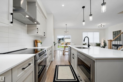 13007 213 Street Nw, Edmonton, AB - Indoor Photo Showing Kitchen With Upgraded Kitchen