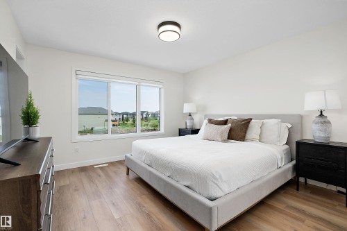 13007 213 Street Nw, Edmonton, AB - Indoor Photo Showing Bedroom