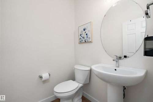 13007 213 Street Nw, Edmonton, AB - Indoor Photo Showing Bathroom