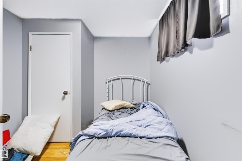 Additional content - 8723 81 Avenue Nw, Edmonton, AB - Indoor Photo Showing Bedroom