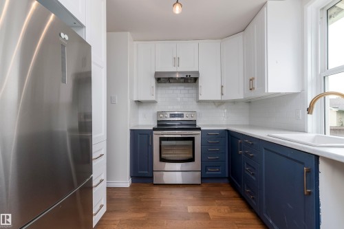 10941 150 Street Nw, Edmonton, AB - Indoor Photo Showing Kitchen With Upgraded Kitchen