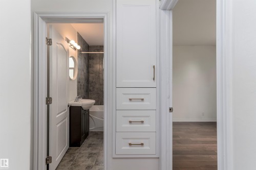 10941 150 Street Nw, Edmonton, AB - Indoor Photo Showing Other Room