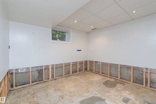 10941 150 Street Nw, Edmonton, AB - Indoor Photo Showing Other Room