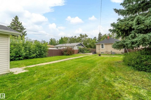 10941 150 Street Nw, Edmonton, AB - Outdoor