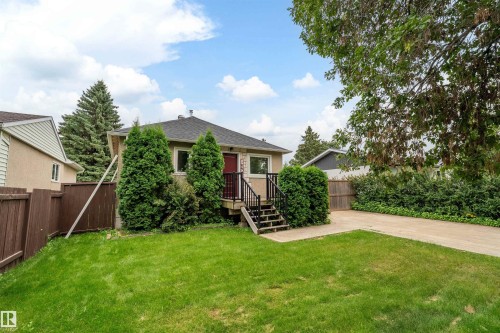 10941 150 Street Nw, Edmonton, AB - Outdoor