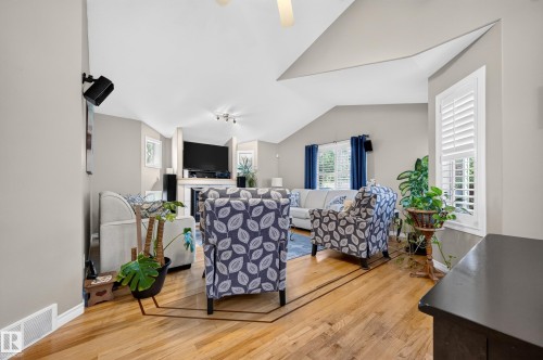 29 Second Avenue, Ardrossan, AB - Indoor