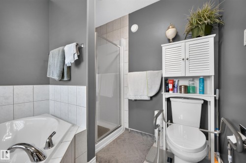 29 Second Avenue, Ardrossan, AB - Indoor Photo Showing Bathroom