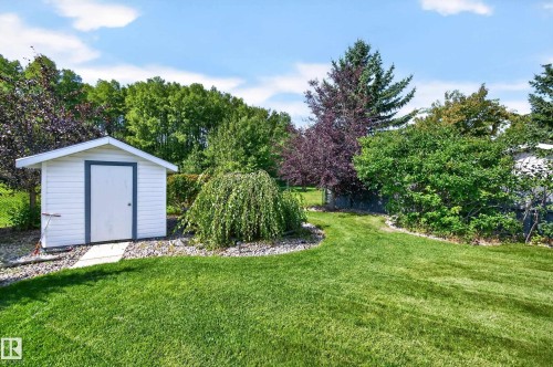 29 Second Avenue, Ardrossan, AB - Outdoor