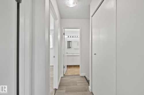 18337 66 Avenue Nw, Edmonton, AB - Indoor Photo Showing Other Room