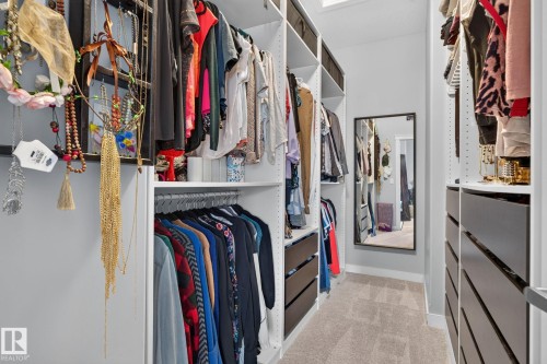 2327 Frezenberg Avenue Nw, Edmonton, AB - Indoor With Storage